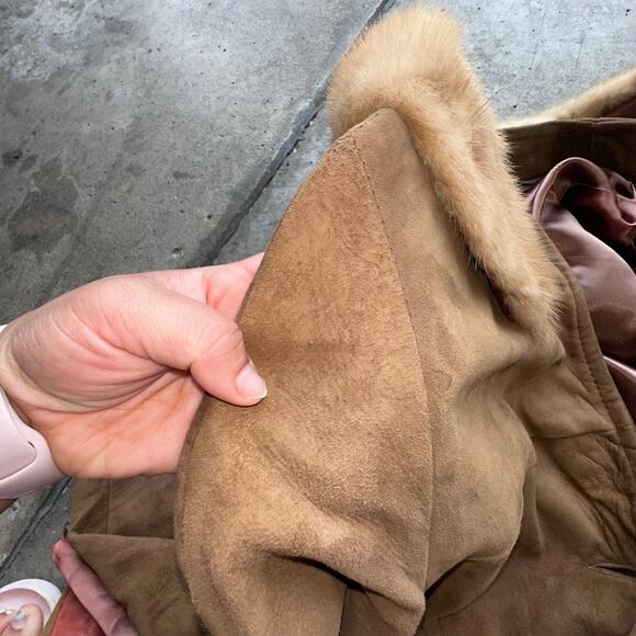 VINTAGE 1960's Suede Leather long Jacket Mink Collar - Picture 4 of 6